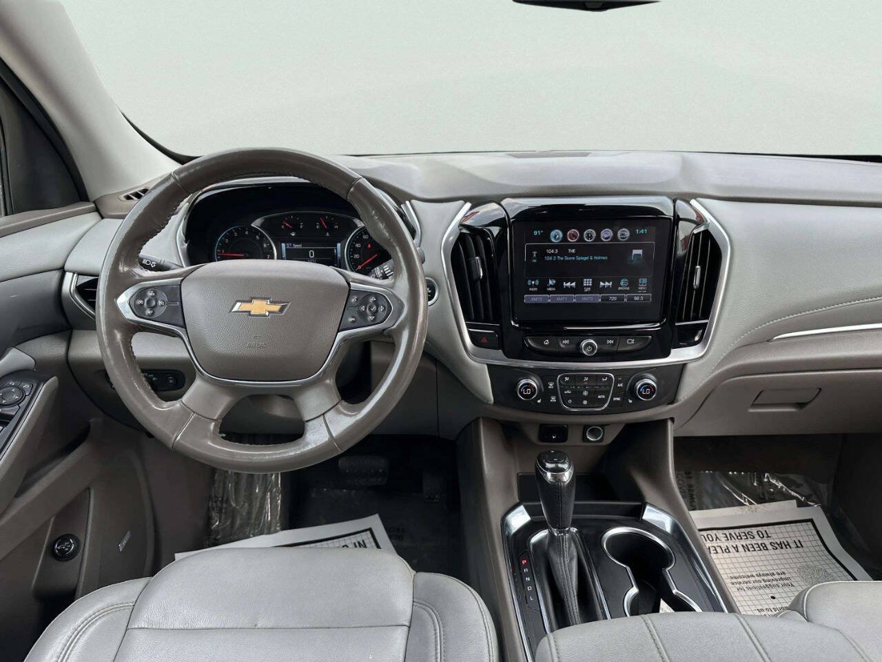 Used 2019 Chevrolet Traverse LT w/ LT Premium Package FWD image 19