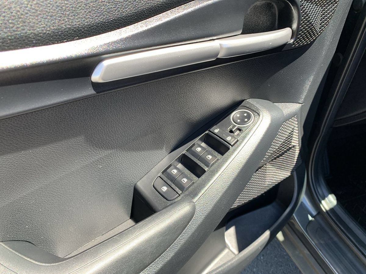 Used 2023 Kia Seltos LX FWD image 16