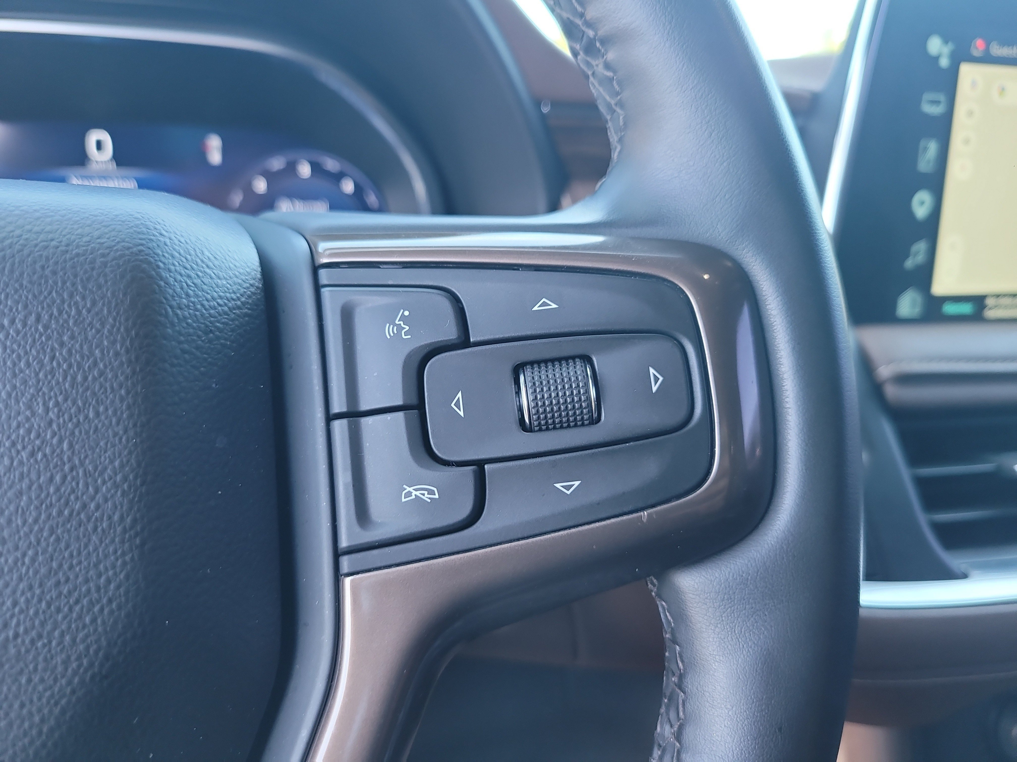 Used 2024 Chevrolet Suburban High Country AWD/4WD image 30