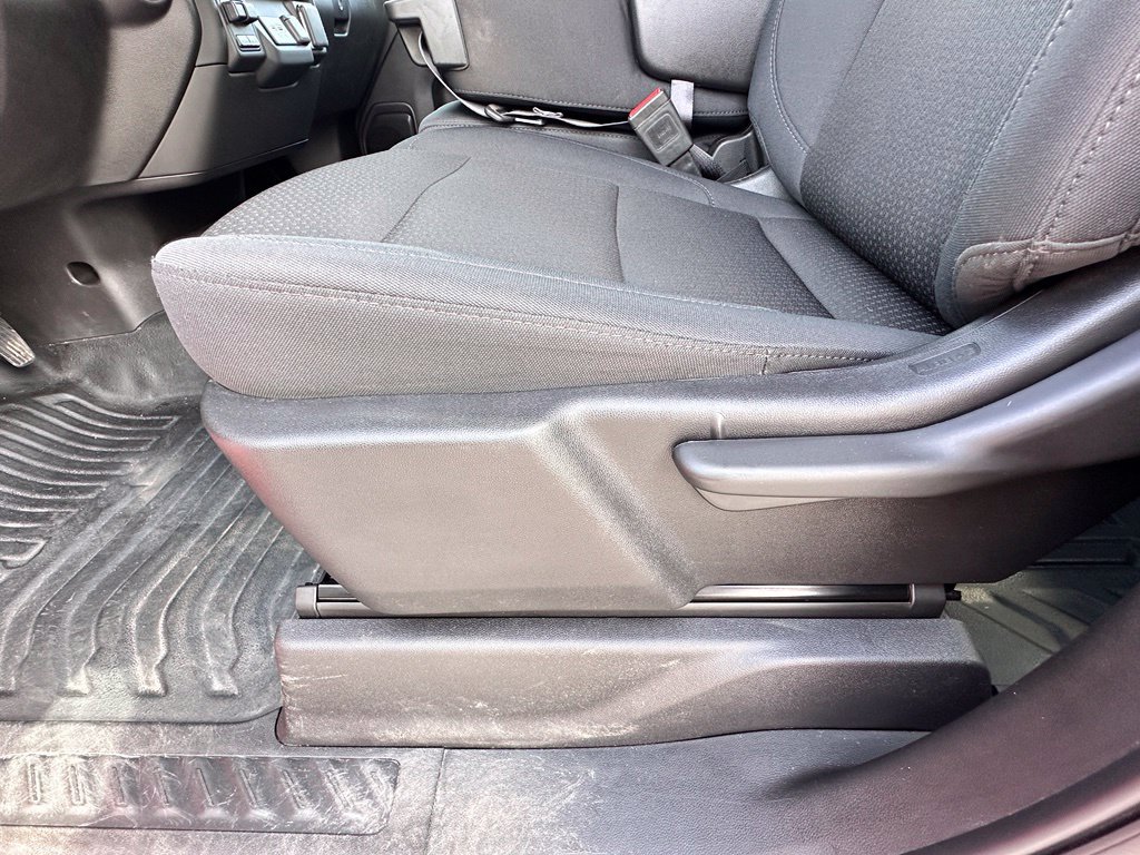 Used 2025 GMC Sierra 3500 Pro w/ Convenience Package AWD/4WD image 19