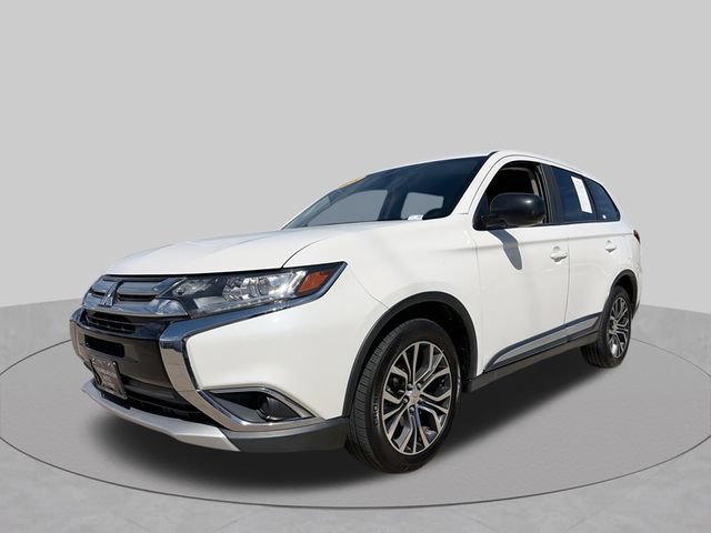 Used 2016 Mitsubishi Outlander ES AWD/4WD image 4