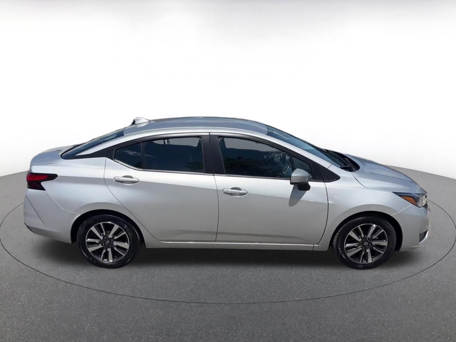 Used 2025 Nissan Versa SV FWD image 16