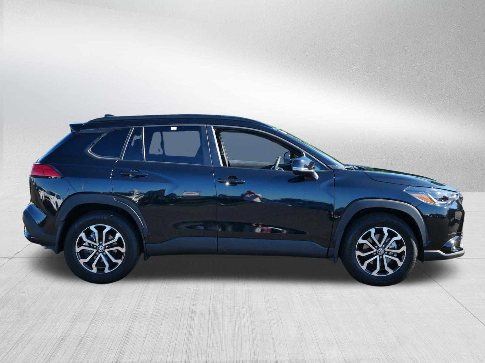 Certified 2024 Toyota Corolla Cross AWD Hybrid image 8