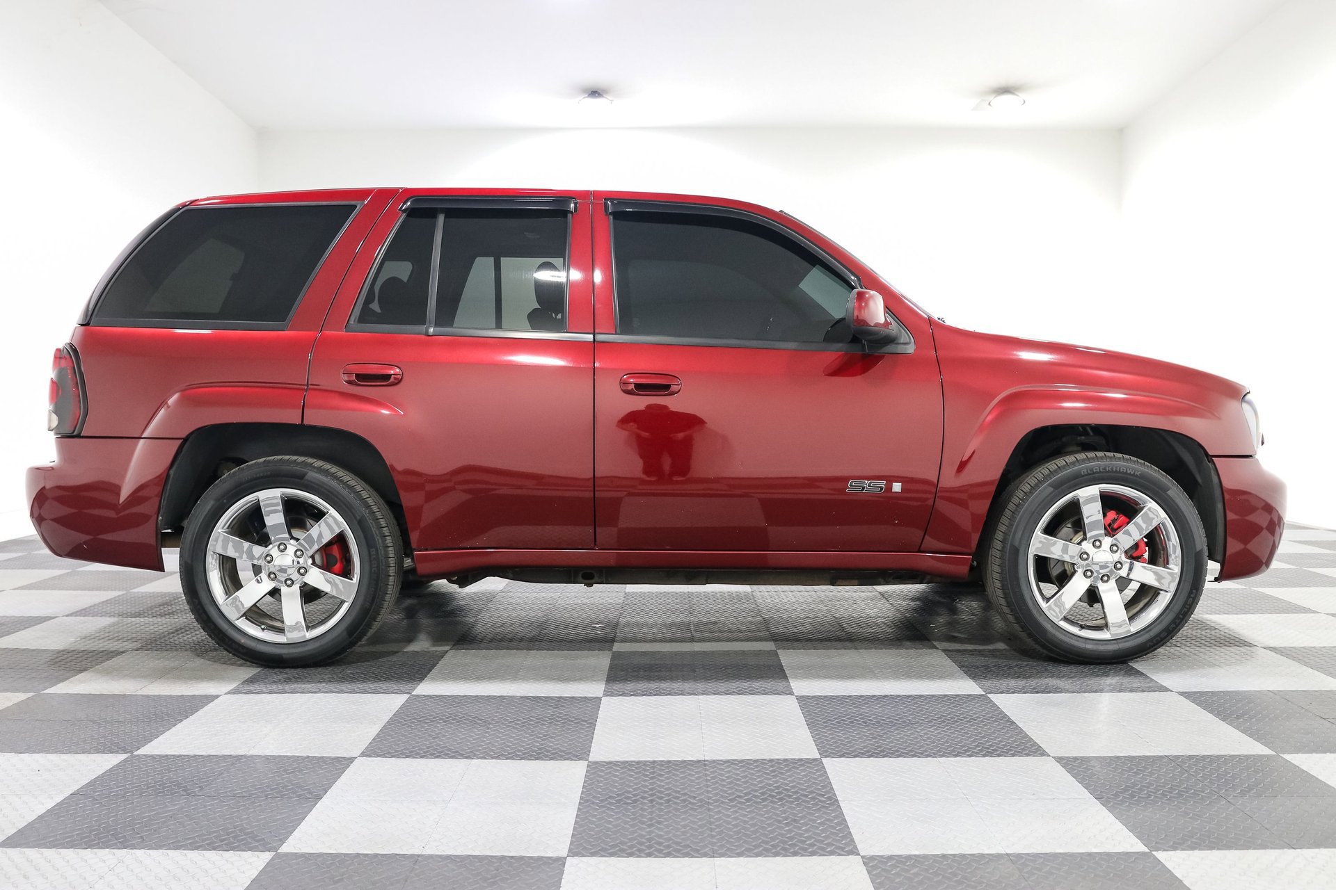 Used 2008 Chevrolet TrailBlazer SS w/ Sun And Sound Package RWD image 8
