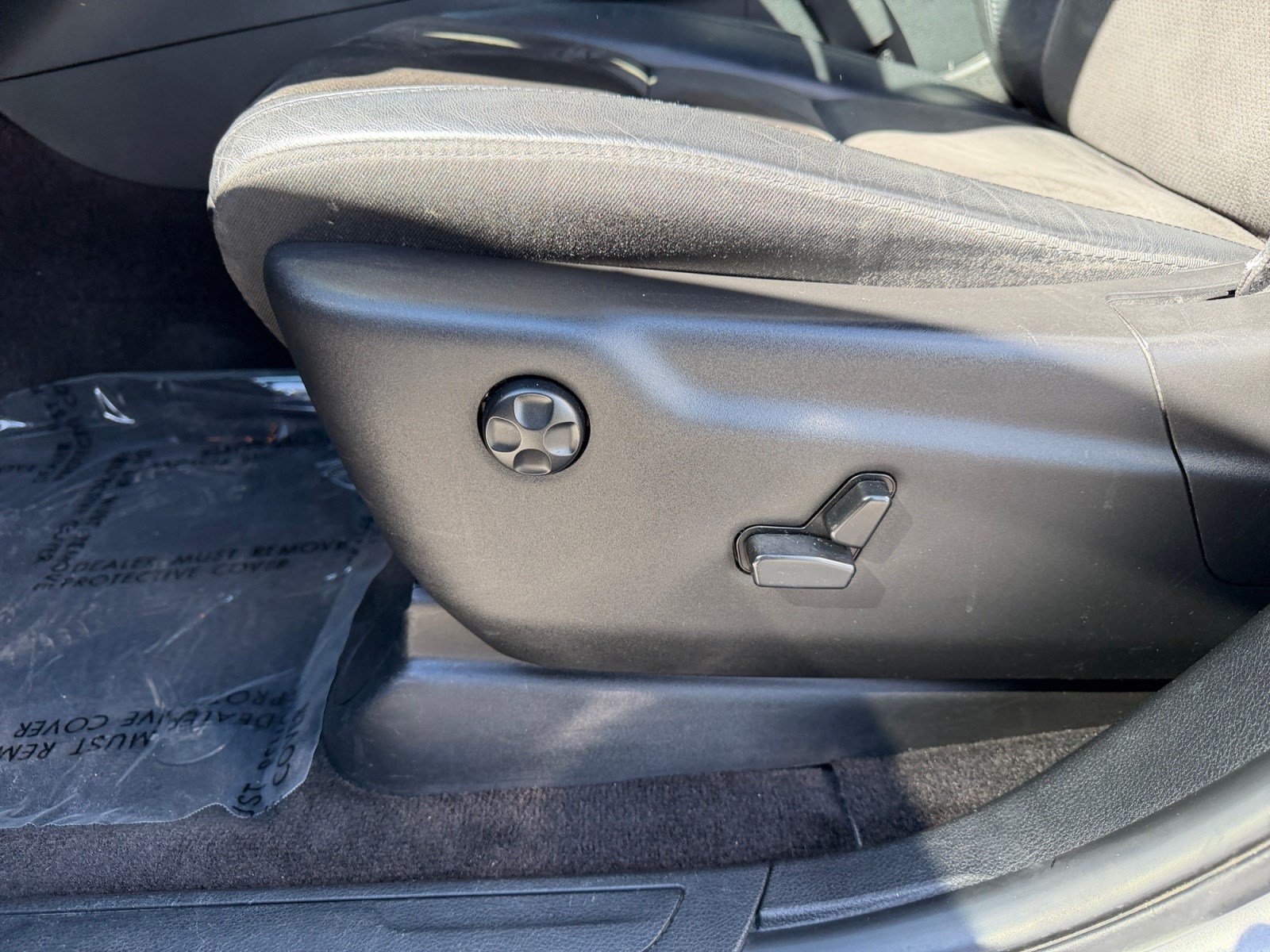 Used 2019 Jeep Grand Cherokee Altitude AWD/4WD image 14