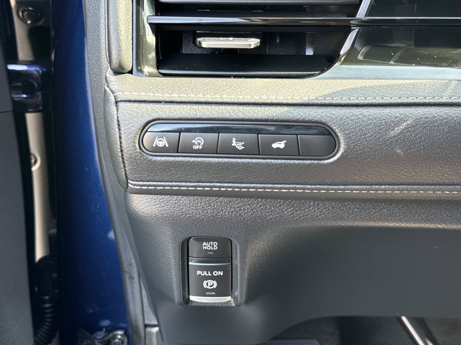 Used 2025 INFINITI QX80 Luxe AWD/4WD image 16