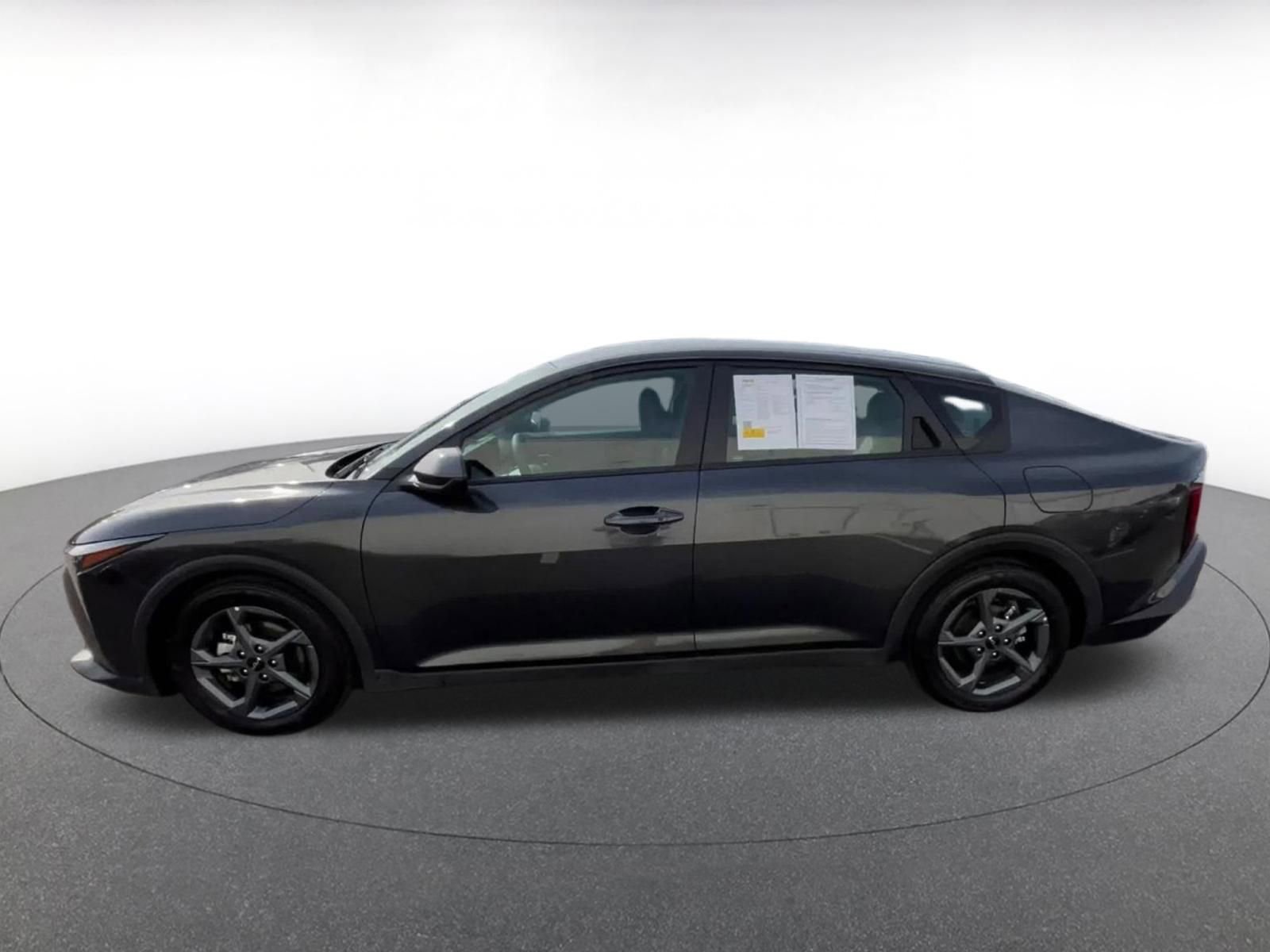 Used 2025 Kia K4 FWD image 8