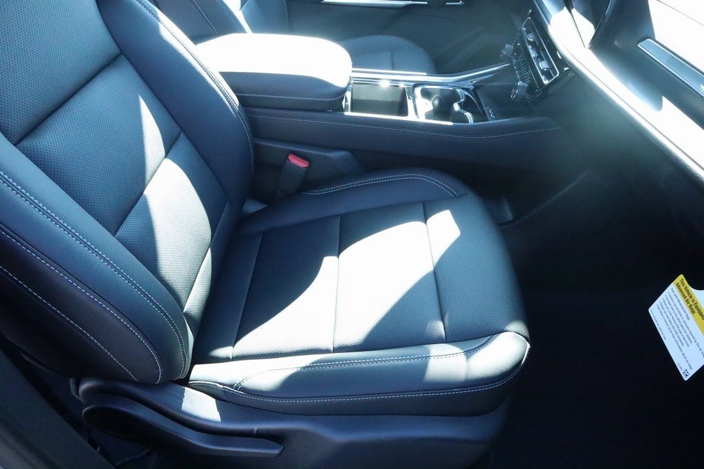 New 2026 Chevrolet Traverse LT w/ Driver Confidence Package image 14