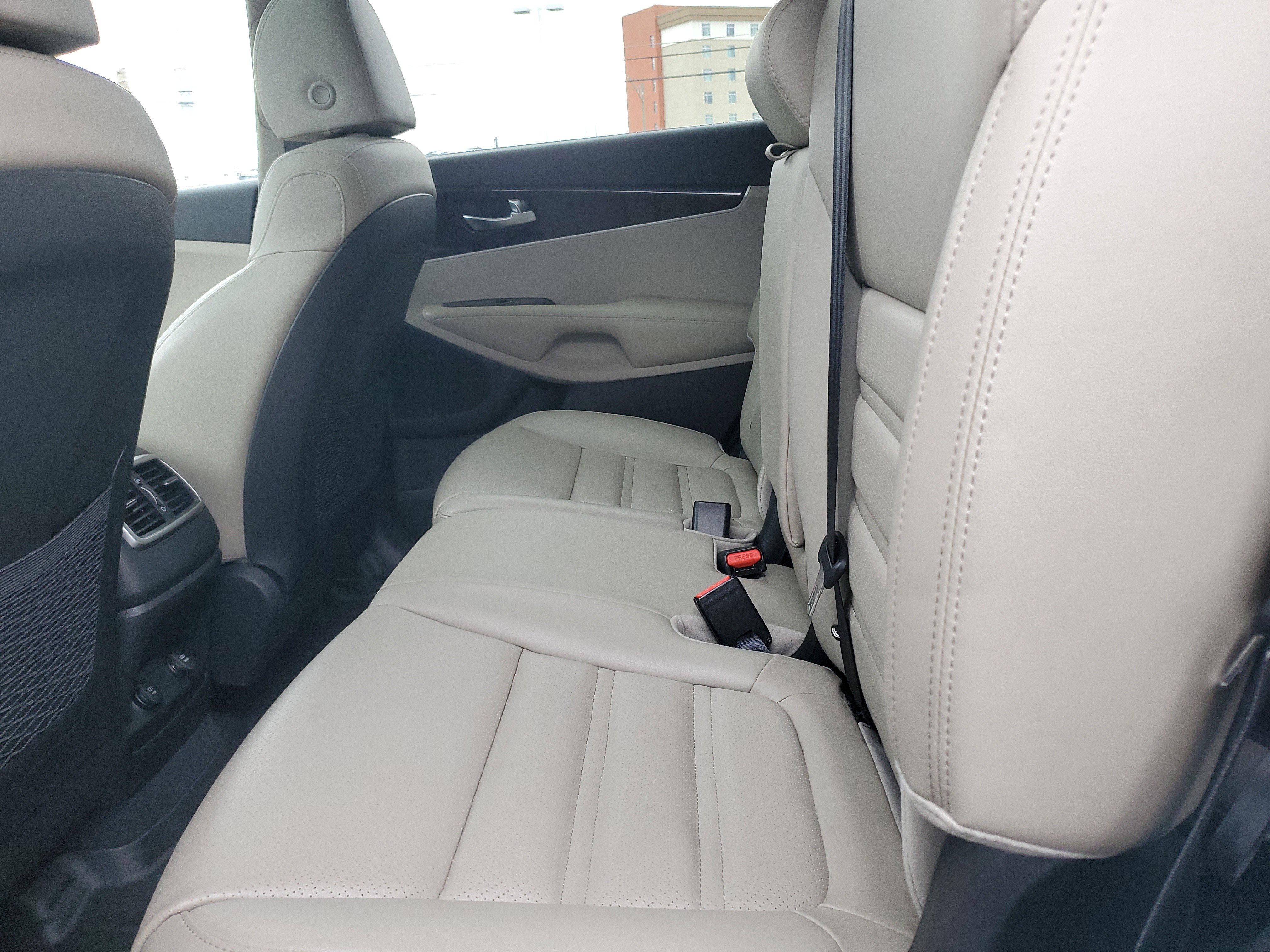 Used 2020 Kia Sorento EX image 9