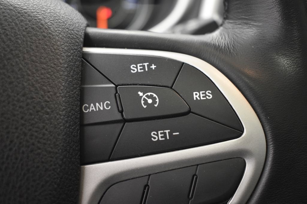 Certified 2016 Jeep Cherokee Trailhawk w/ Comfort/Convenience Group image 50