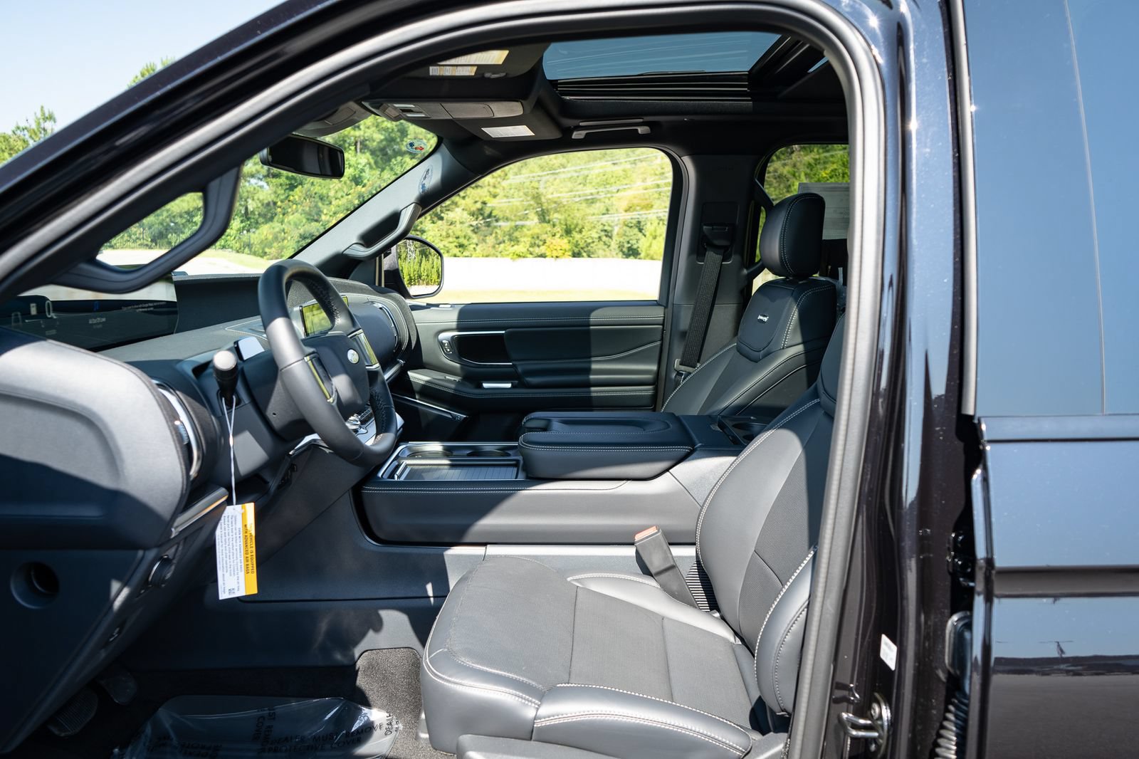 New 2027 Ford Expedition Max Platinum w/ Stealth Performance Package AWD/4WD image 24