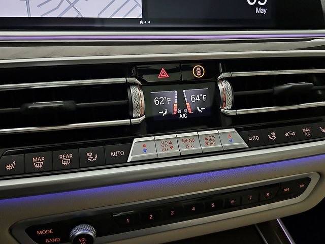 Used 2022 BMW X5 sDrive40i w/ M Sport Package RWD image 17