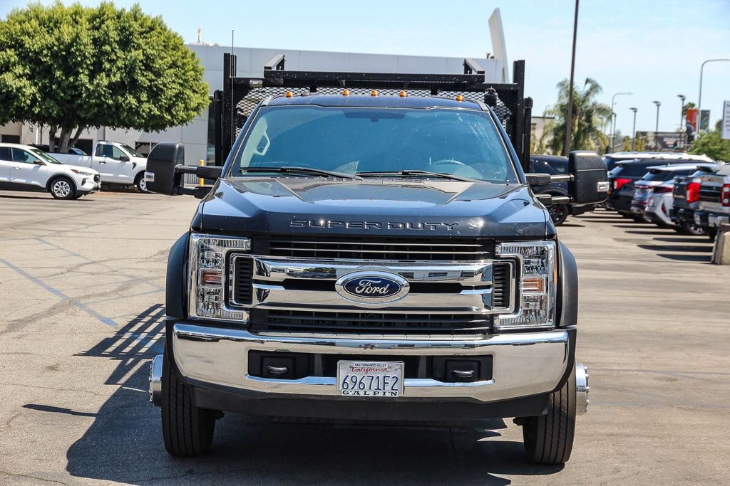 Used 2017 Ford F550 2WD Crew Cab Super Duty image 2
