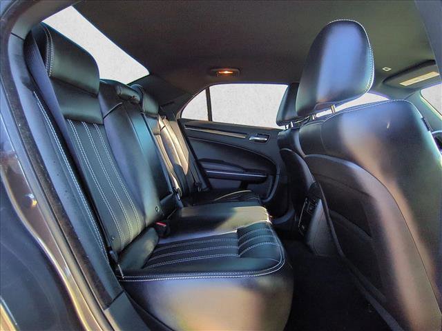 Used 2019 Chrysler 300 S image 20
