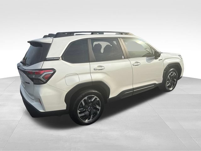 Used 2025 Subaru Forester Premium AWD/4WD image 5