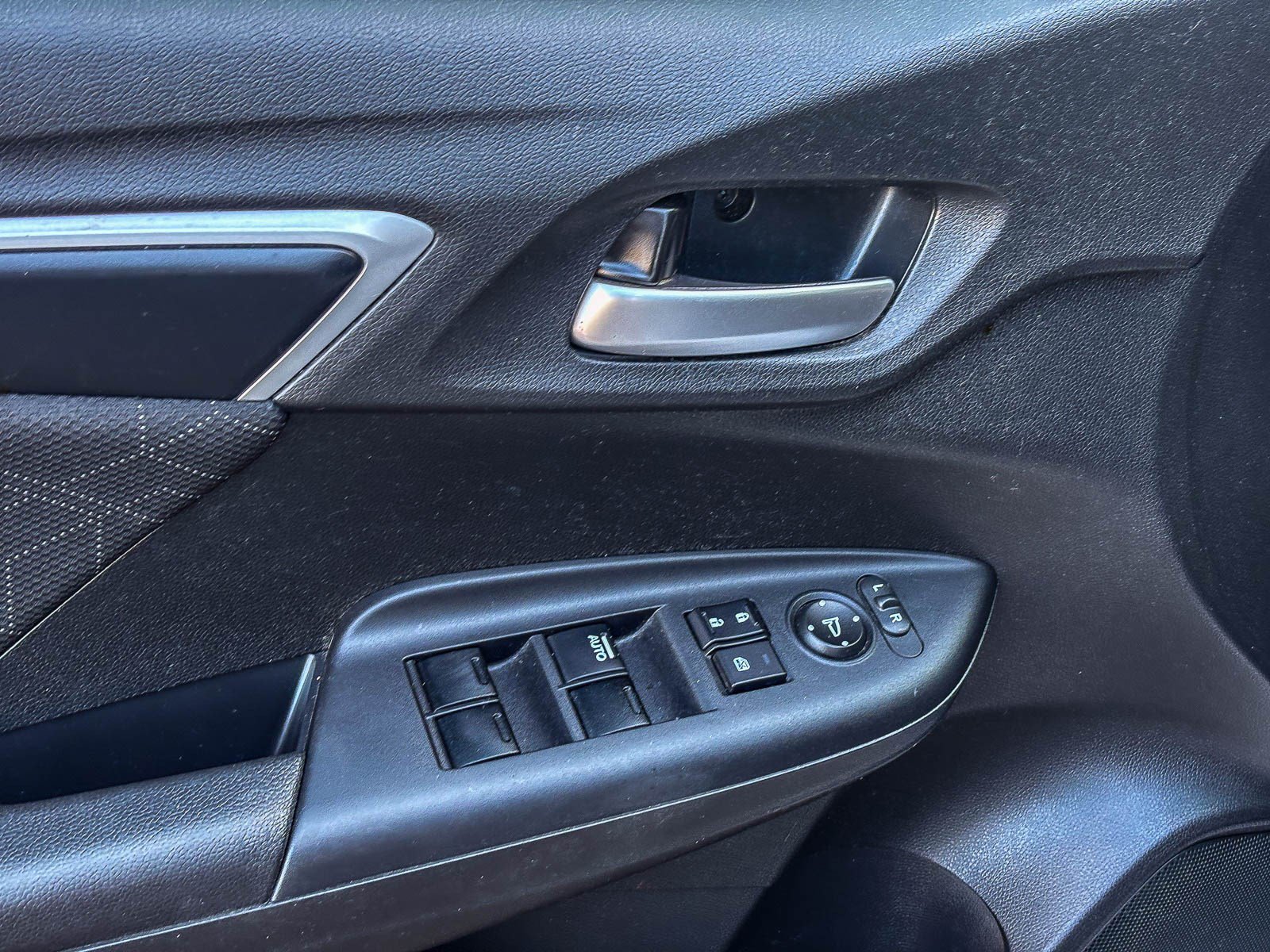 Used 2016 Honda Fit EX image 22
