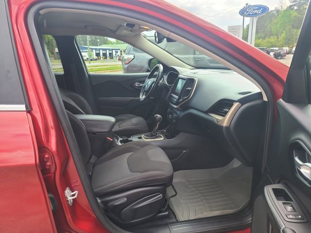 Used 2015 Jeep Cherokee Latitude w/ Comfort/Convenience Group image 6