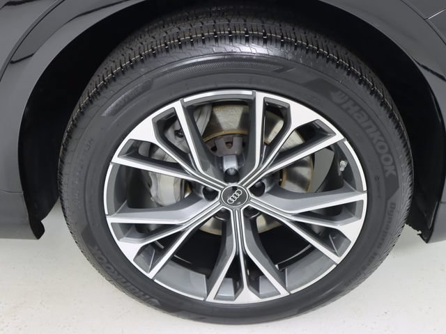 Certified 2024 Audi Q8 Premium Plus w/ Premium Plus Package AWD/4WD image 9