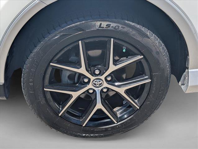 Used 2016 Toyota RAV4 SE AWD/4WD image 25