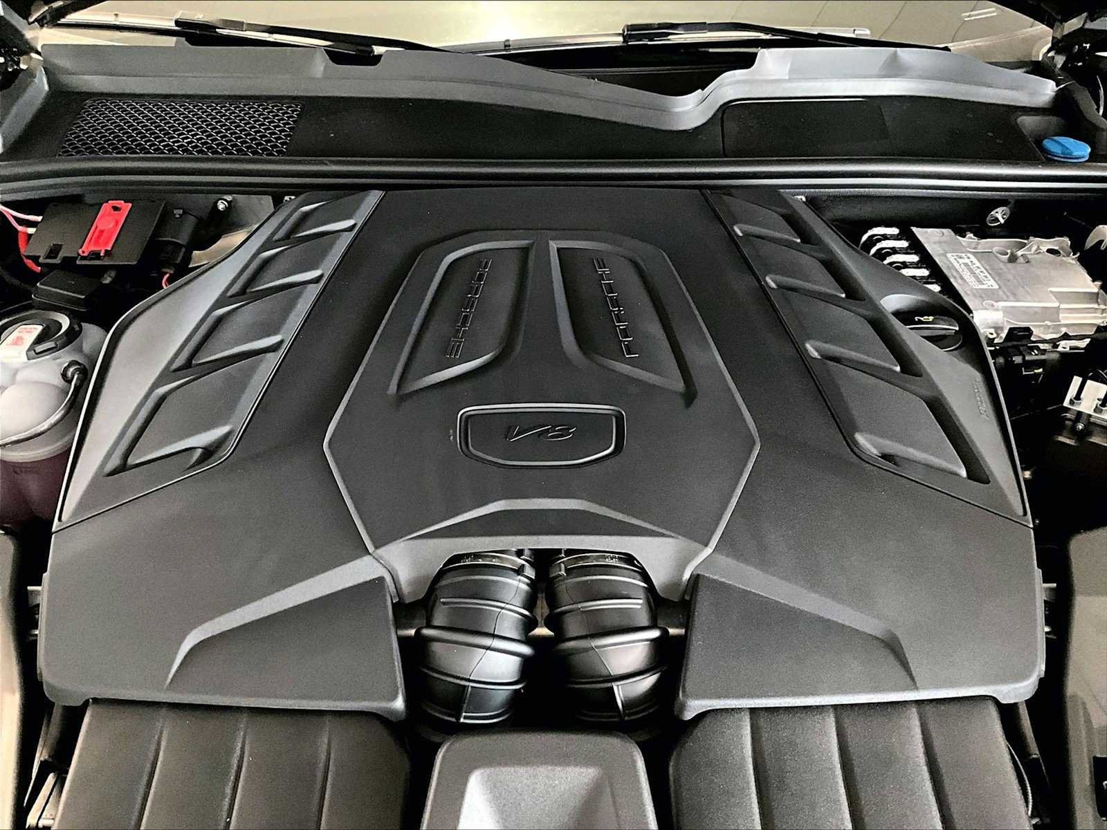 New 2026 Porsche Cayenne GTS AWD/4WD image 20