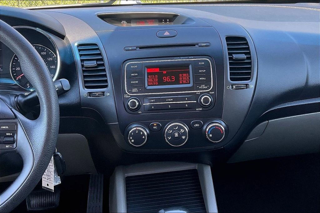 Used 2014 Kia Forte LX w/ Popular Package FWD image 6