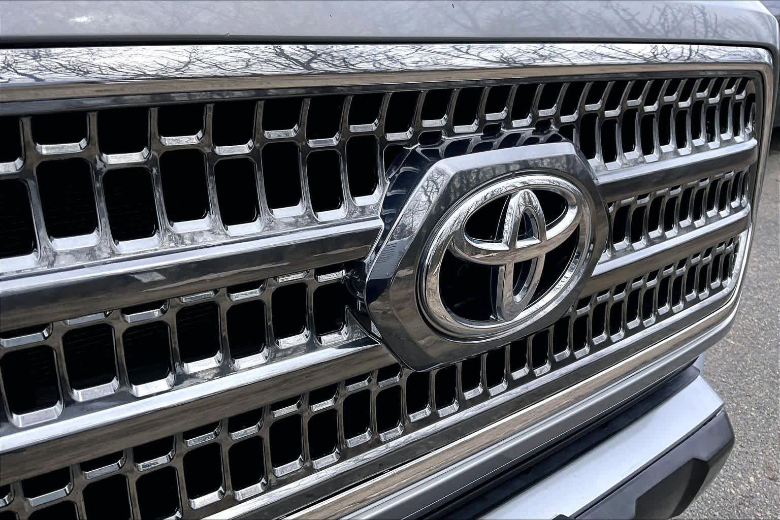 Certified 2017 Toyota Tacoma TRD Off-Road w/ Tow Package (A/T) AWD/4WD image 28