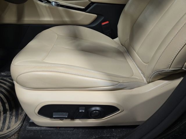 Used 2023 Jeep Grand Cherokee Limited image 12