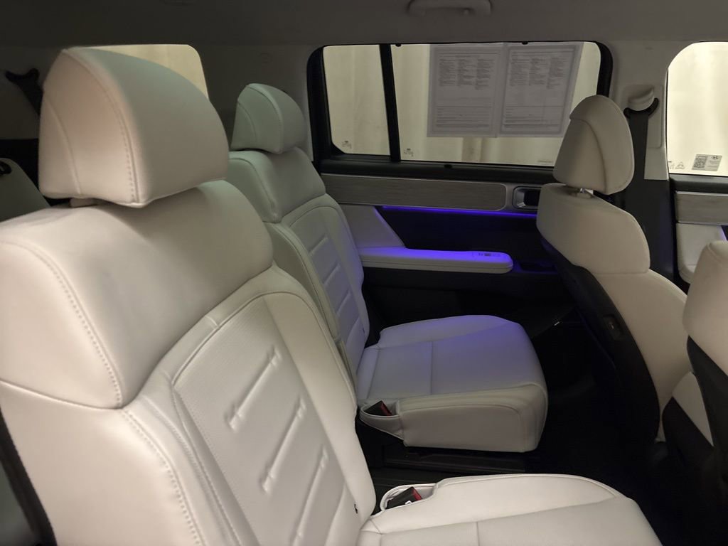 Used 2024 Hyundai Santa Fe Calligraphy image 24