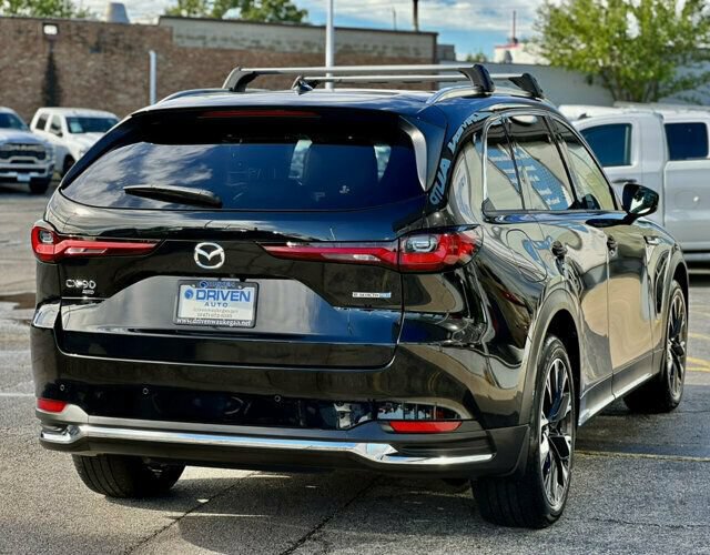 Used 2024 MAZDA CX-90 Plug-In Hybrid w/ Premium Pkg AWD/4WD image 5