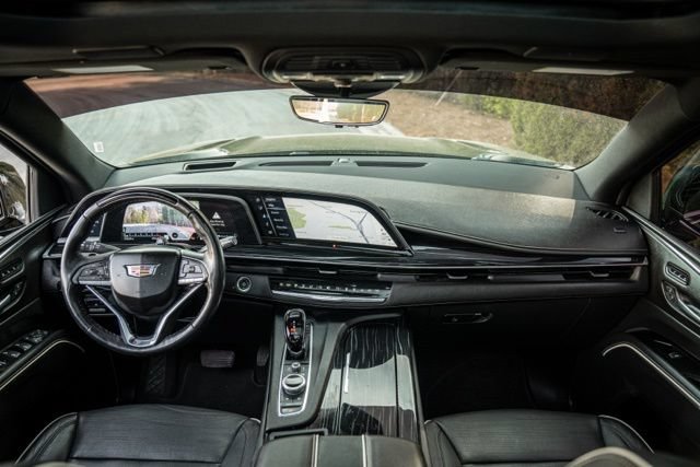 Used 2023 Cadillac Escalade Sport AWD/4WD image 25
