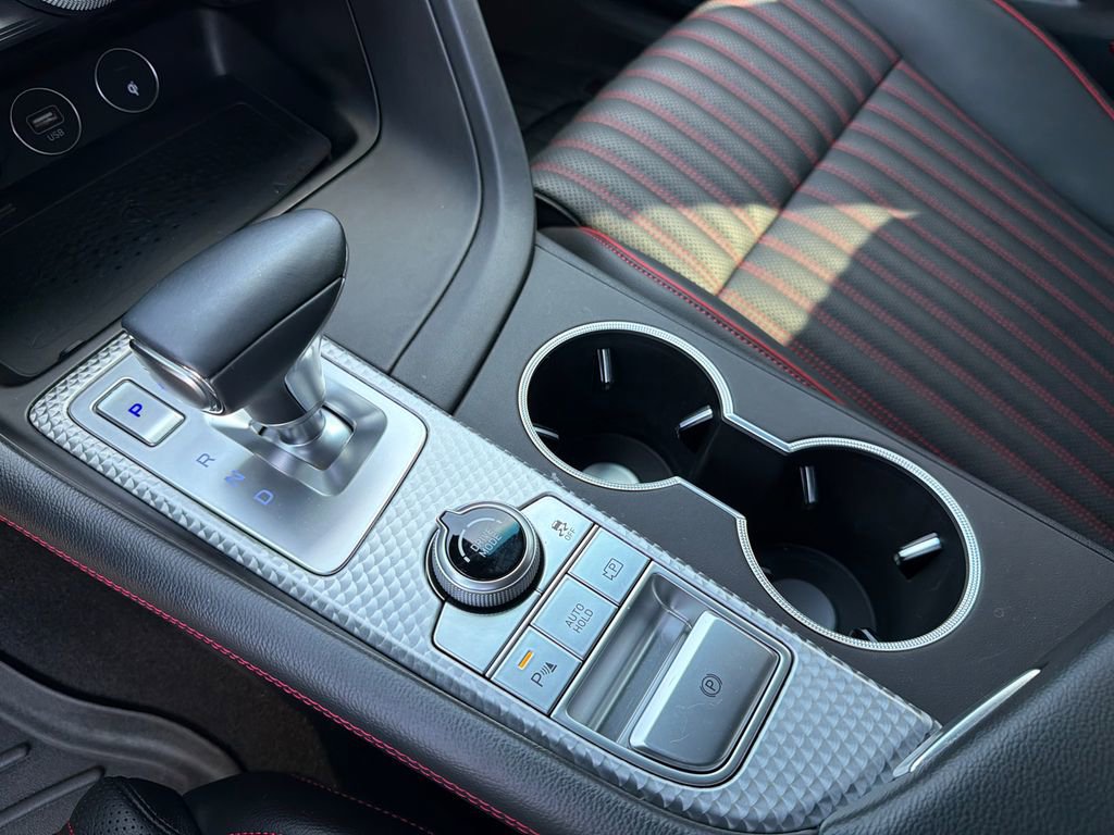 Used 2023 Genesis G70 2.0T w/ Sport Prestige Package image 31