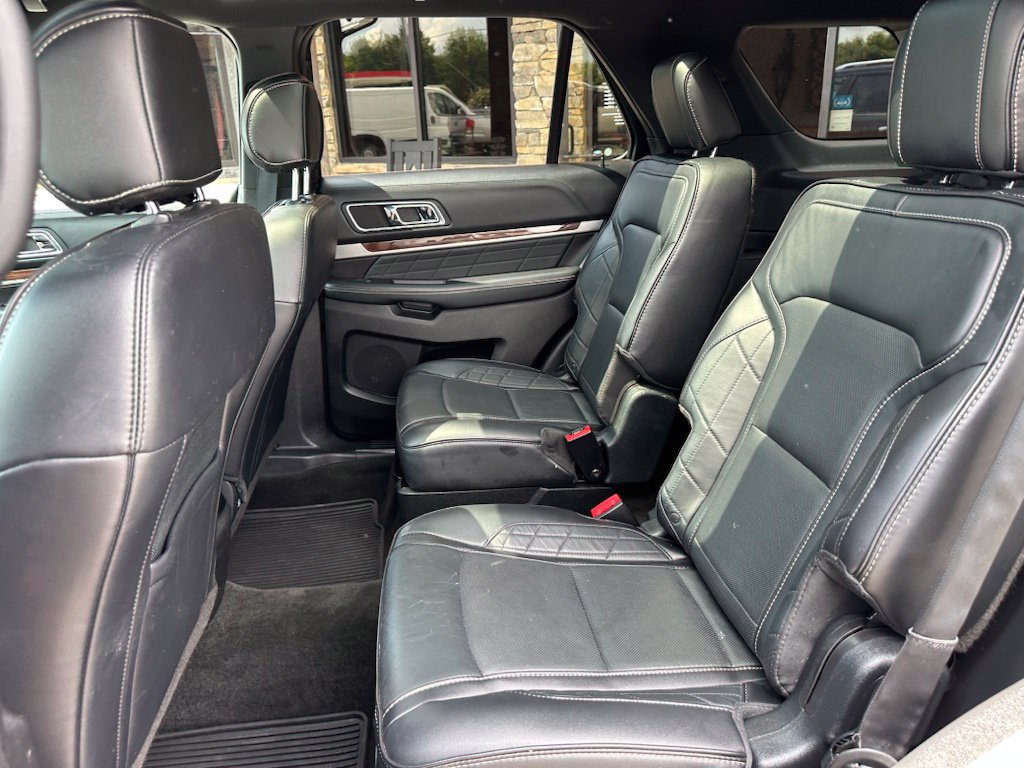 Used 2017 Ford Explorer Platinum AWD/4WD image 43