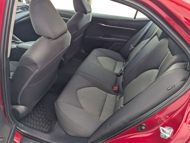 Used 2022 Toyota Camry LE FWD image 17