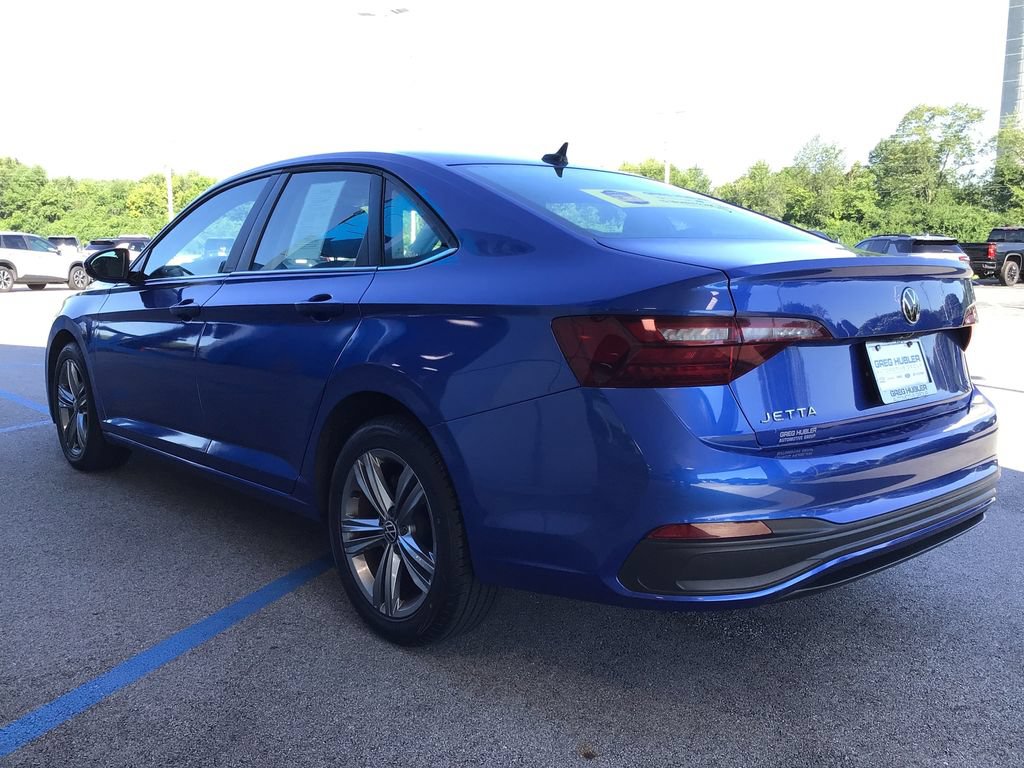 Used 2024 Volkswagen Jetta SE FWD image 10