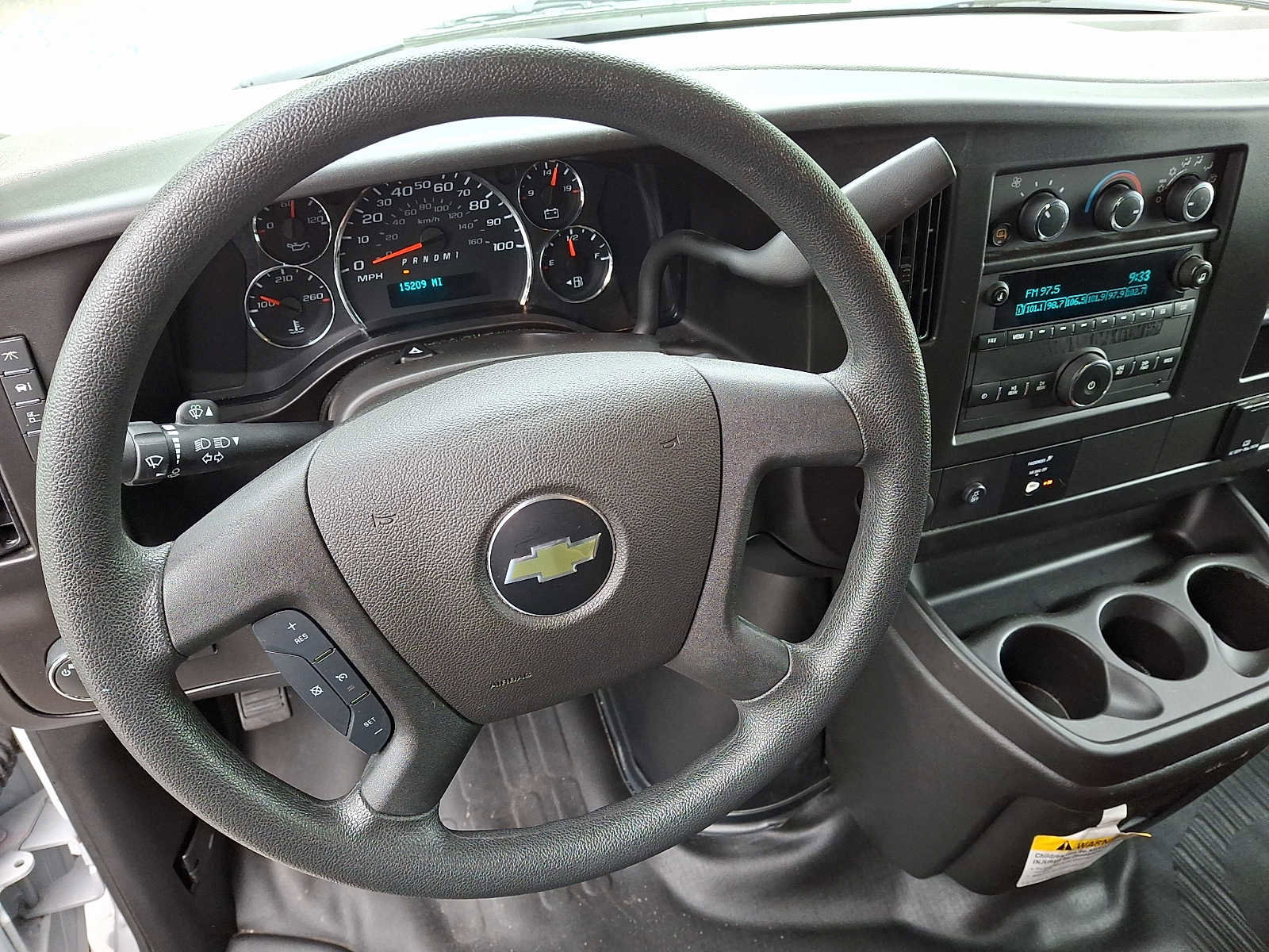 Used 2024 Chevrolet Express 2500 w/ Driver Convenience Package RWD image 12