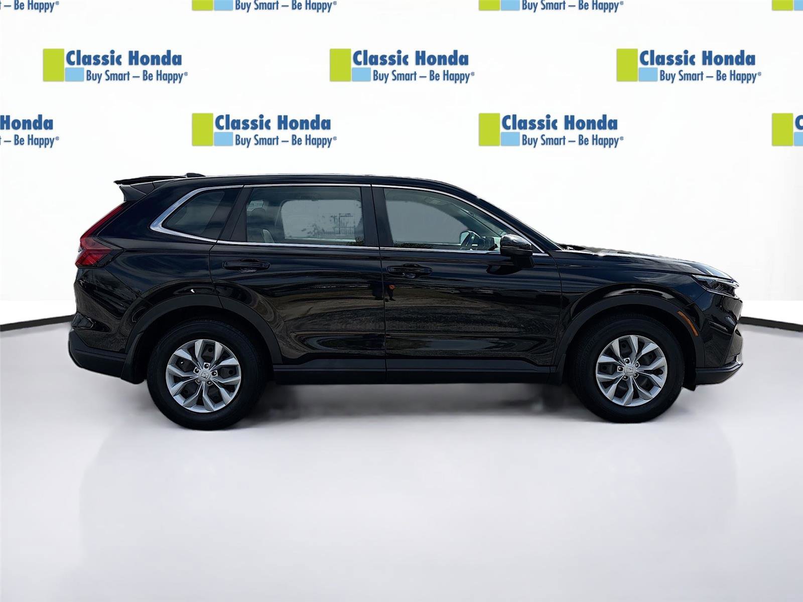 Used 2023 Honda CR-V LX image 9