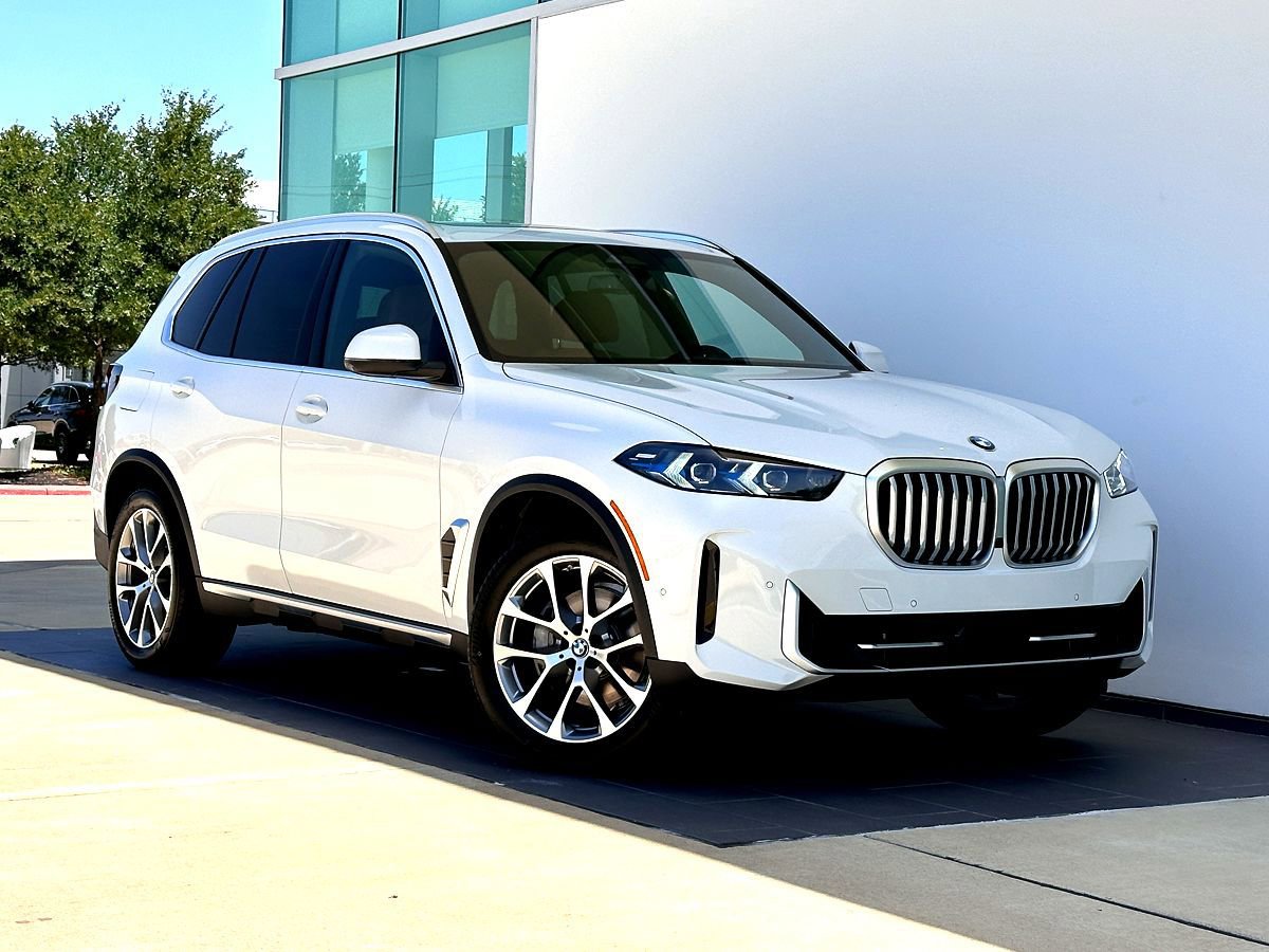 New 2026 BMW X5 sDrive40i w/ Climate Comfort Package