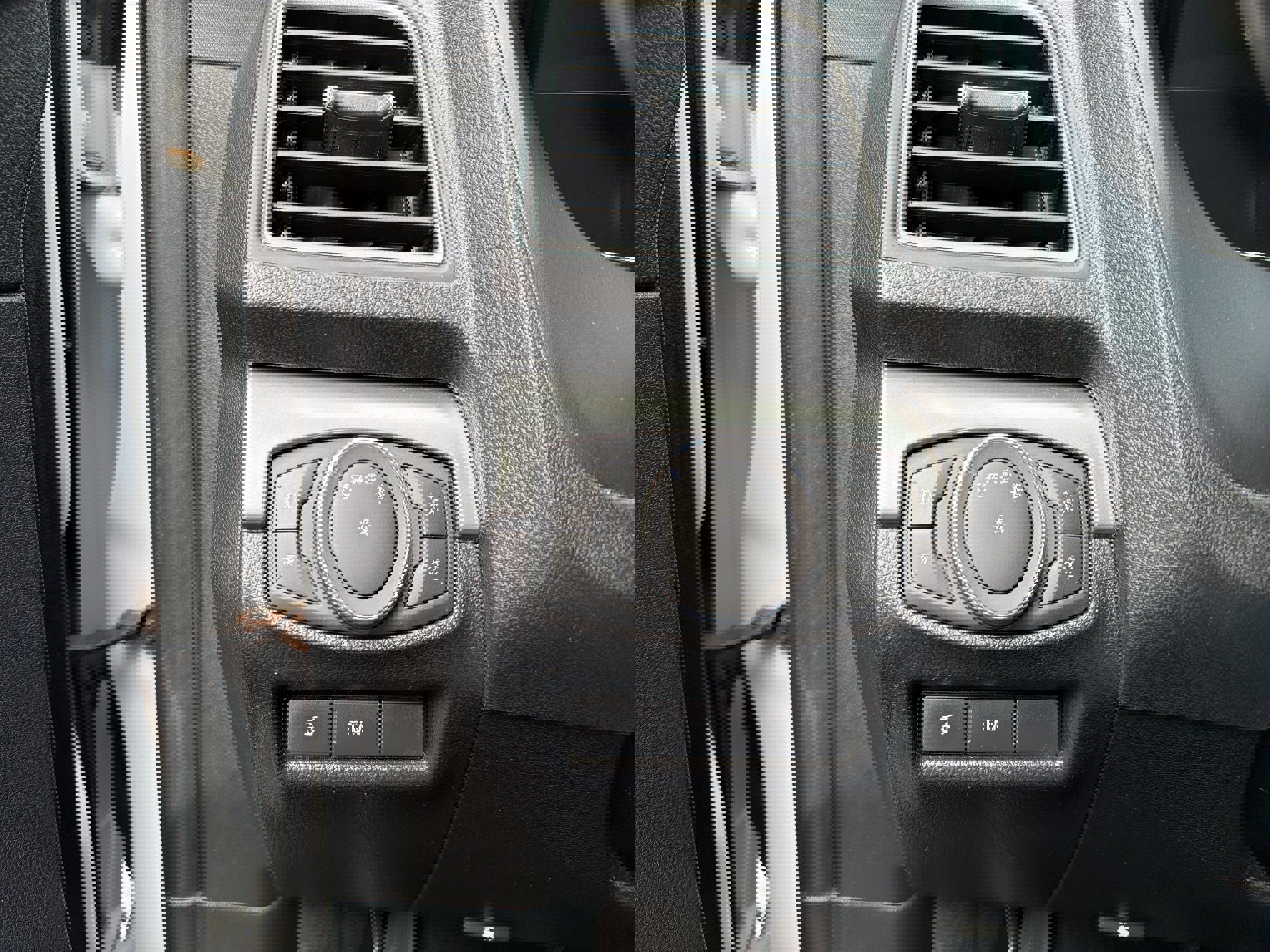 Used 2019 Ford Explorer XLT w/ Equipment Group 202A AWD/4WD image 14