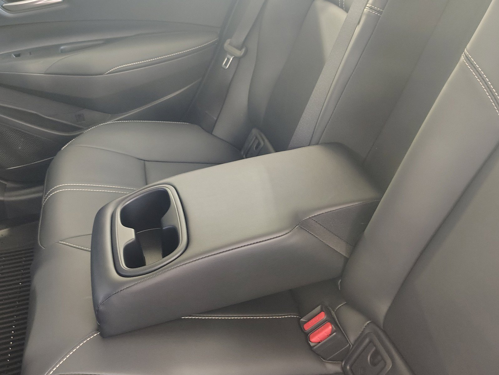 Used 2026 Toyota Corolla XLE FWD image 33
