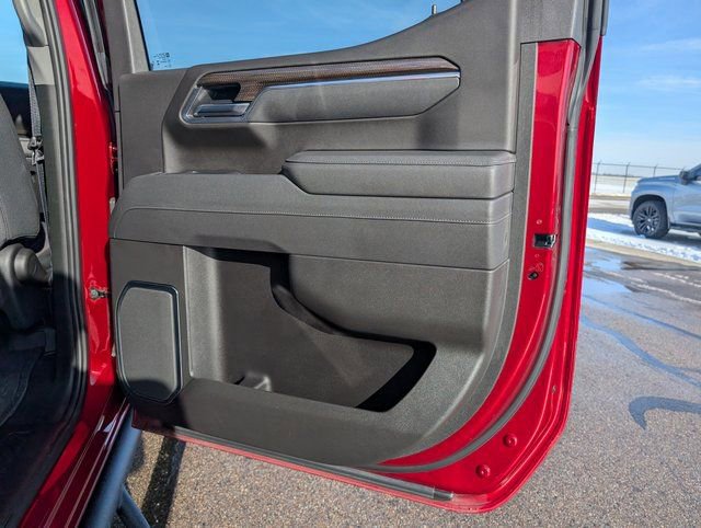 Used 2025 Chevrolet Silverado 1500 LT Trail Boss w/ Convenience Package II image 8