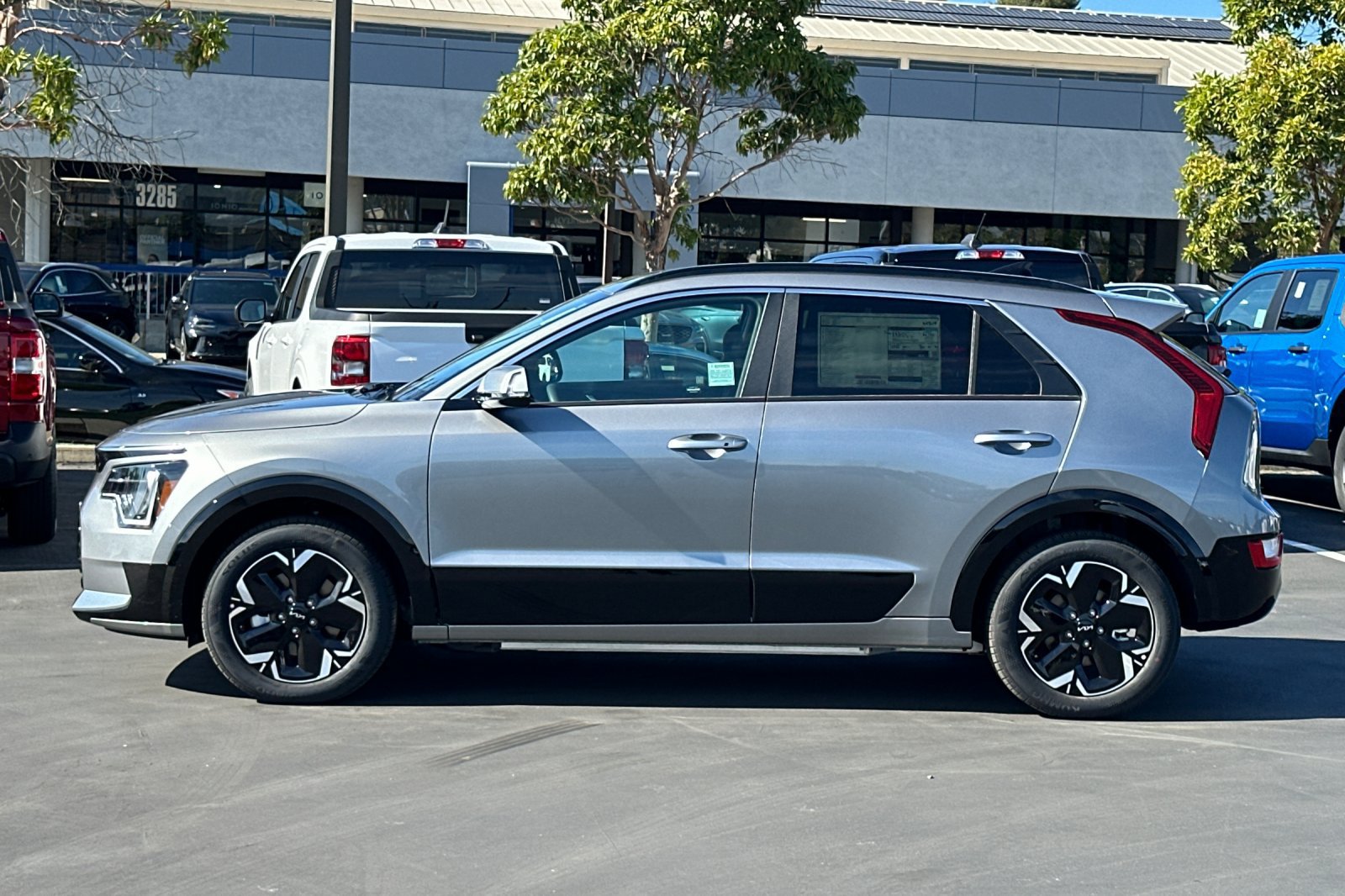 New 2026 Kia Niro Wind FWD image 7