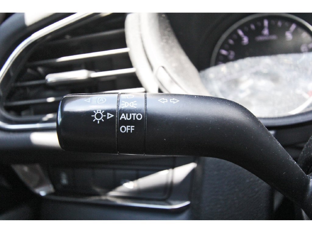Used 2021 MAZDA CX-30 AWD 2.5 S w/ Premium Package image 18