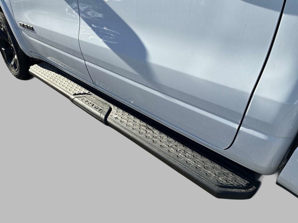 New 2026 RAM 1500 4x4 Crew Cab image 5