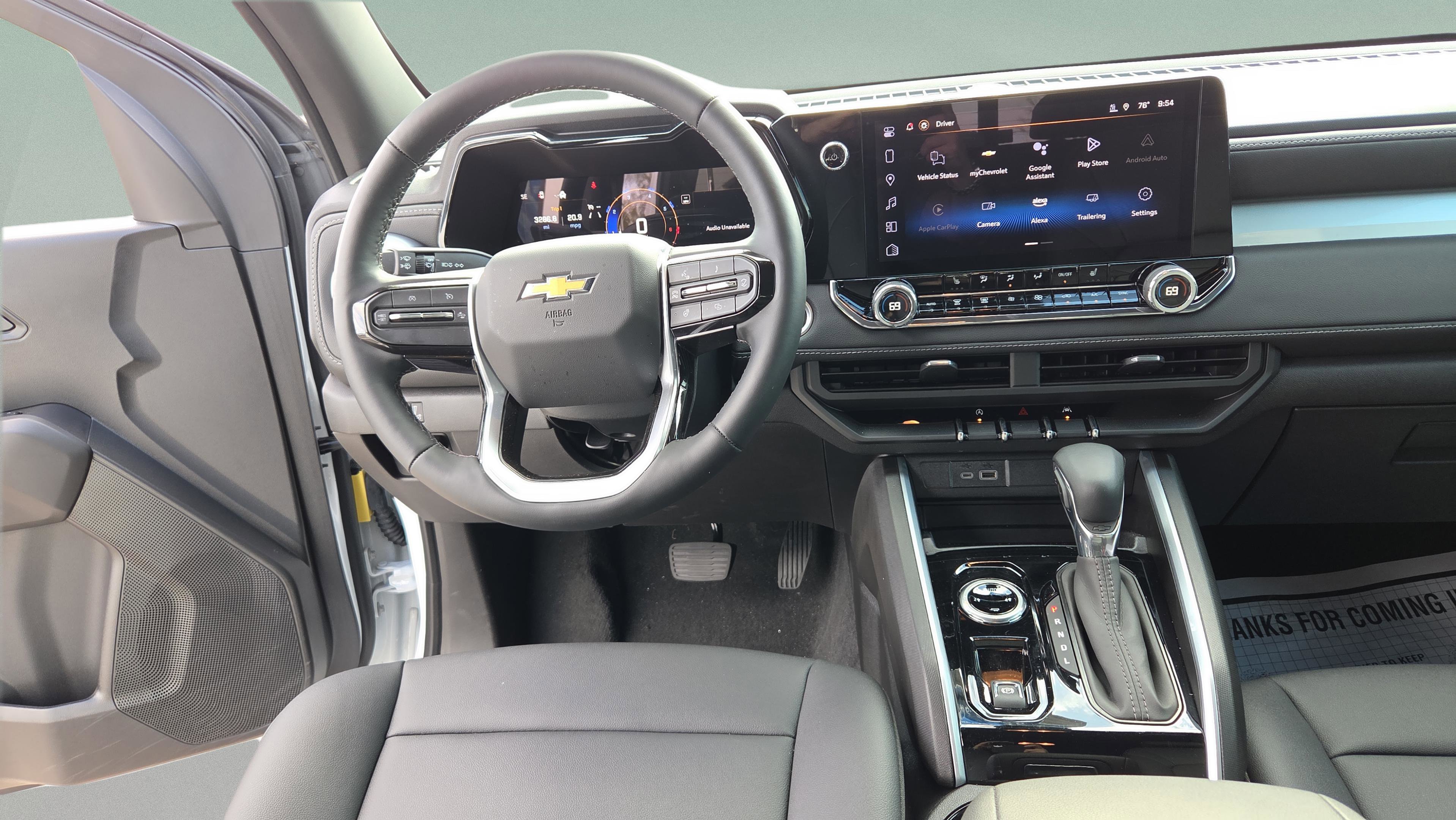 New 2025 Chevrolet Colorado LT w/ LT Convenience Package image 13