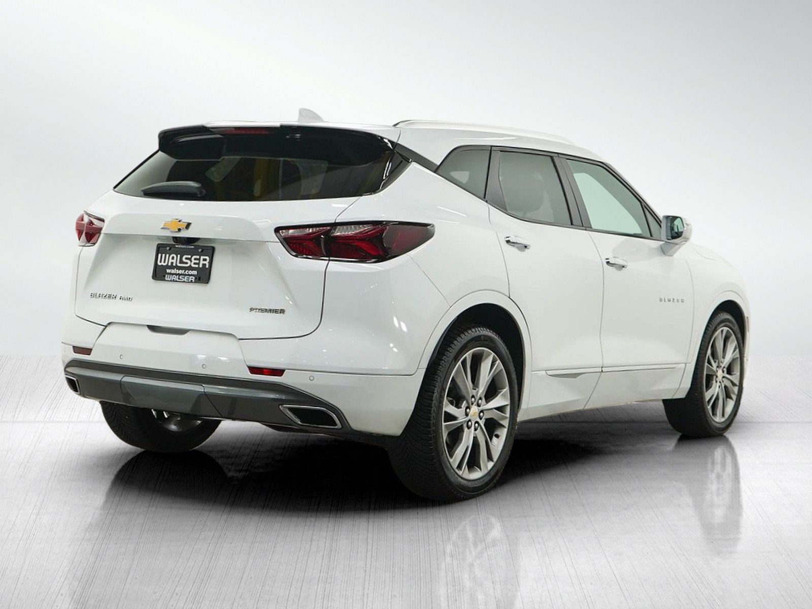 Used 2019 Chevrolet Blazer Premier w/ Sun and Wheels Package AWD/4WD image 5