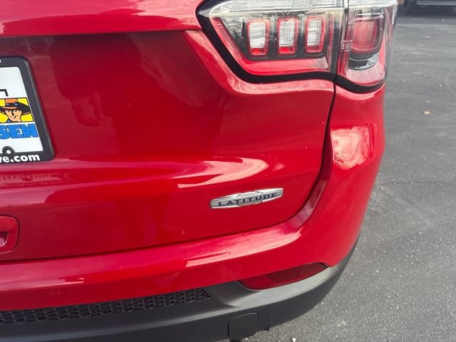 Used 2018 Jeep Compass Latitude w/ Popular Equipment Group image 41