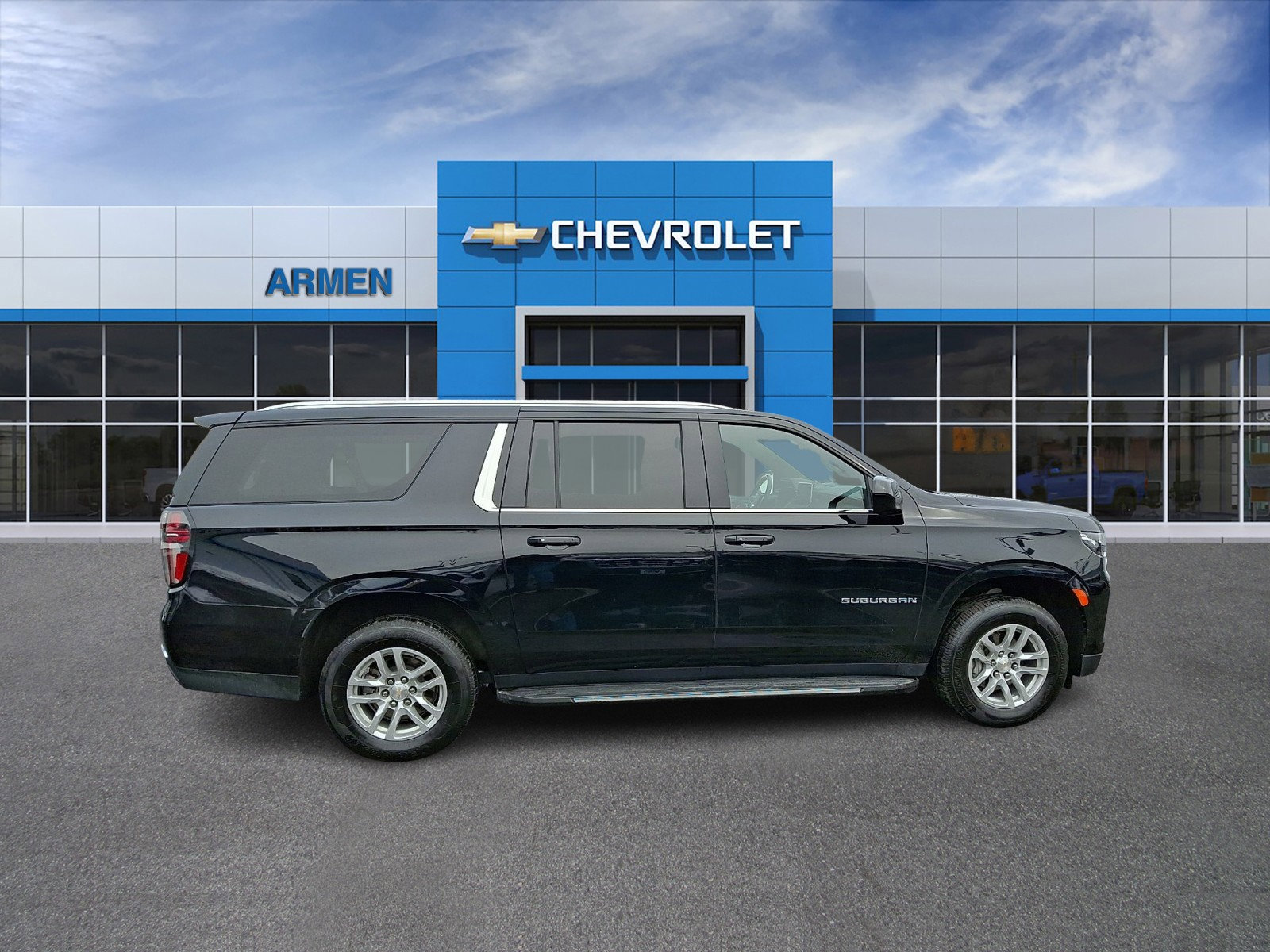 Certified 2024 Chevrolet Suburban LT image 8