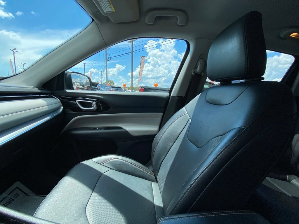 Used 2022 Jeep Compass Limited AWD/4WD image 28