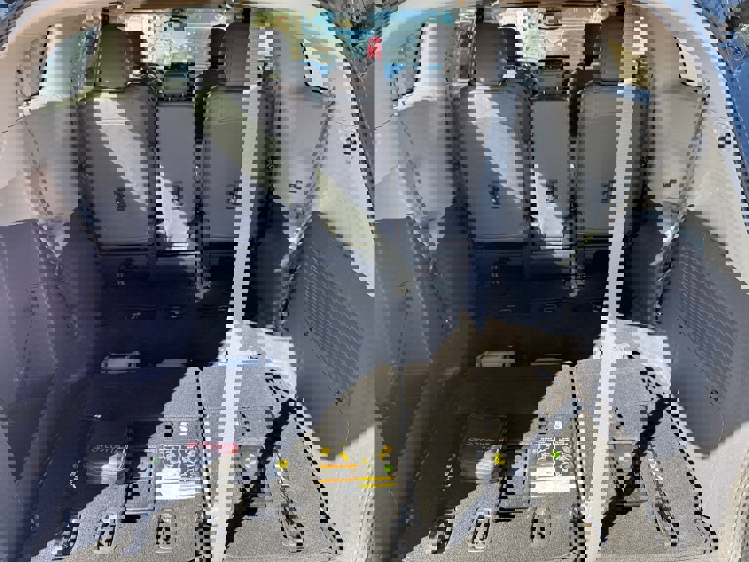 Used 2022 Toyota Sienna XLE image 22