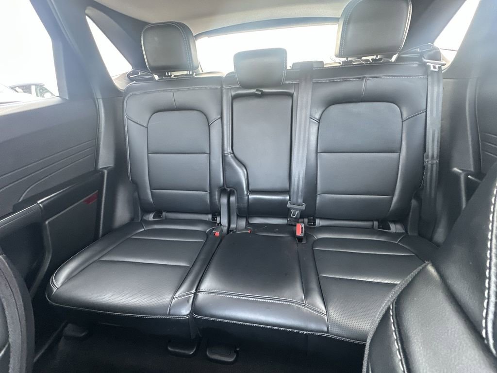 Used 2025 Ford Escape Platinum AWD/4WD image 15